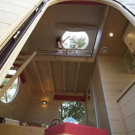 Carres D'etoiles De La Paleine 假日公园